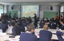 島根県立島根中央高校での財政教育プログラムの様子