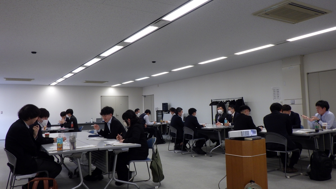 起債事務担当者間の意見交換会の様子