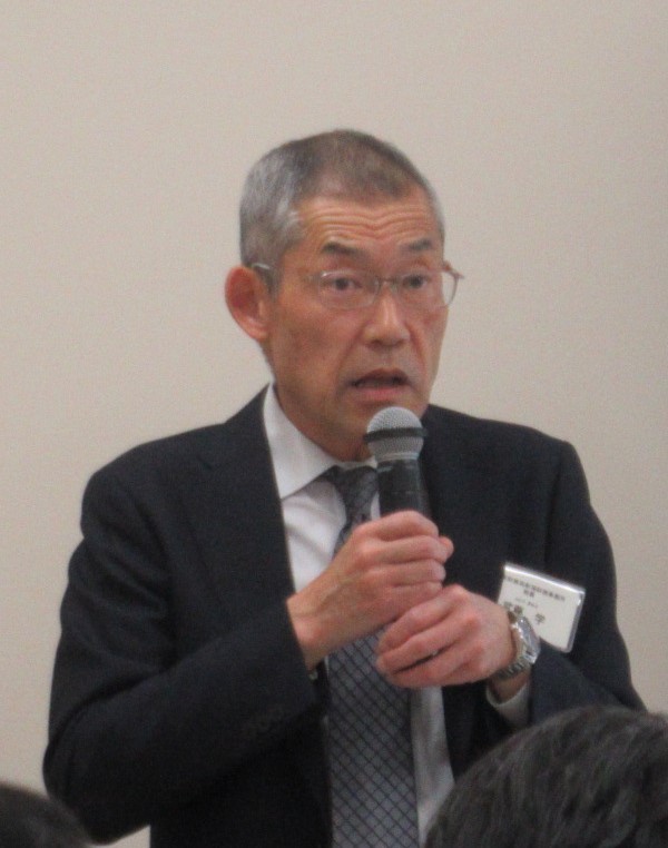 開会挨拶を行う新潟財務事務所武藤所長