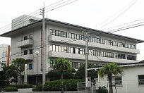 名瀬出張所が入居する合同庁舎の写真