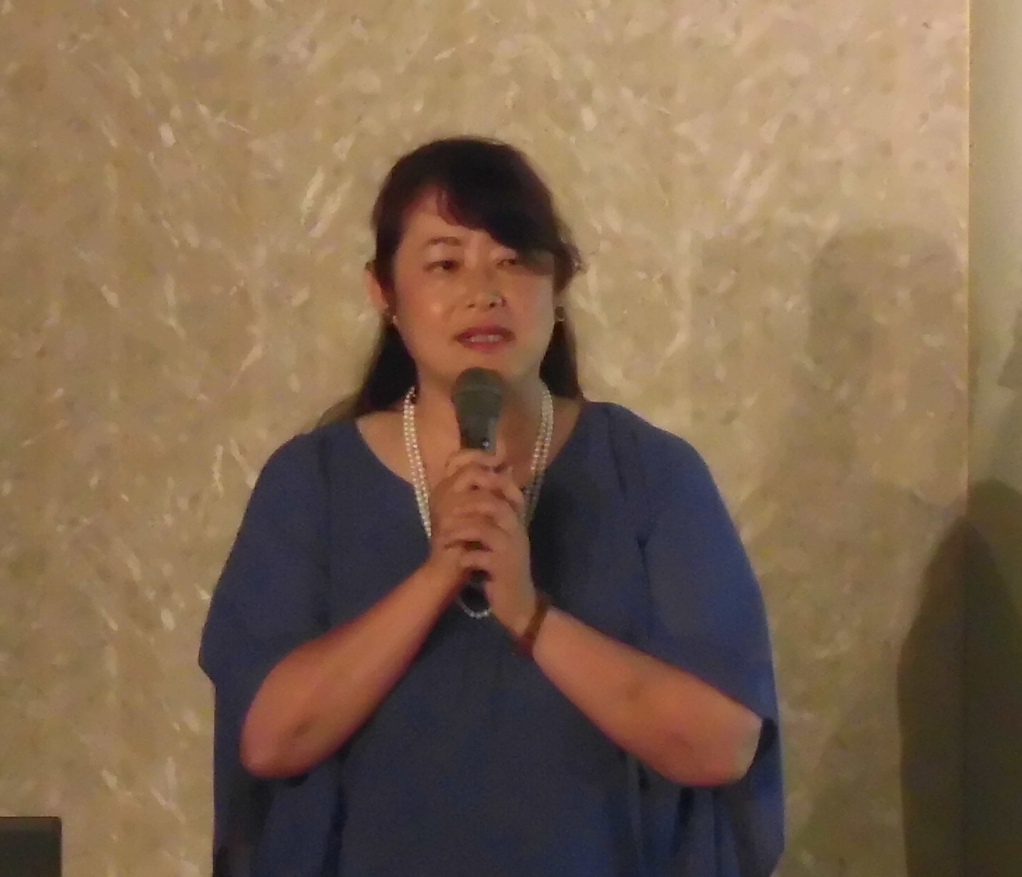 福永栄子氏が話している様子