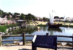 日和山公園の池が写っている写真