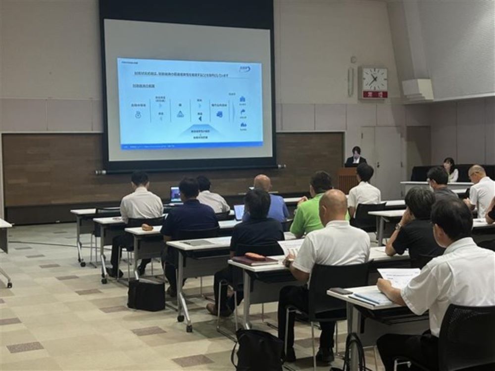 中津川市での財政研修の様子