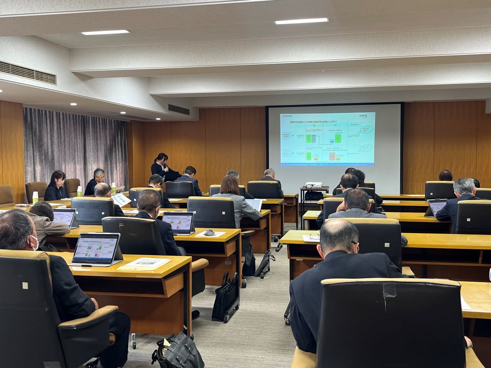 中津川市での財政研修の様子