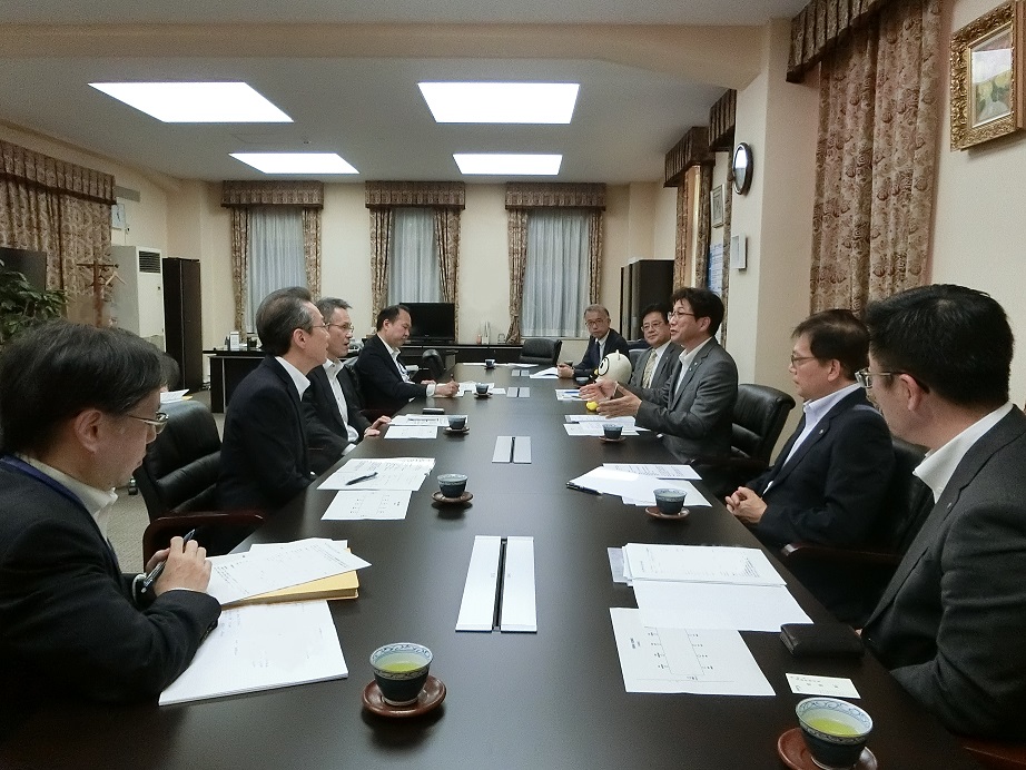 東海税理士会会長との懇談模様